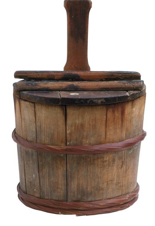 △古老的木质马桶